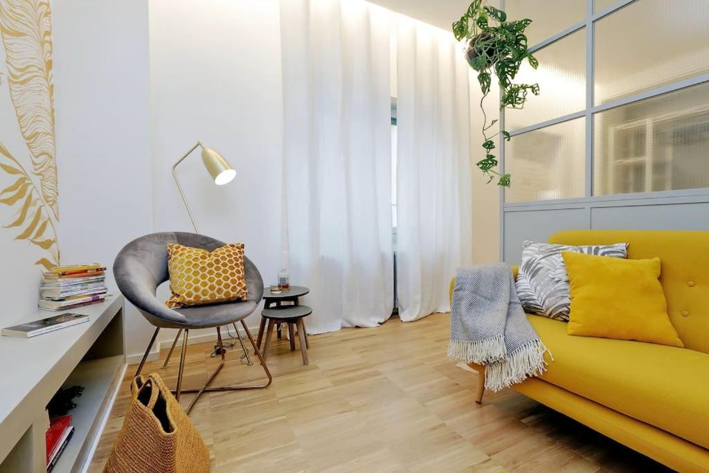 Ych-Renovated And Design Flat Close To The Center Рим Экстерьер фото